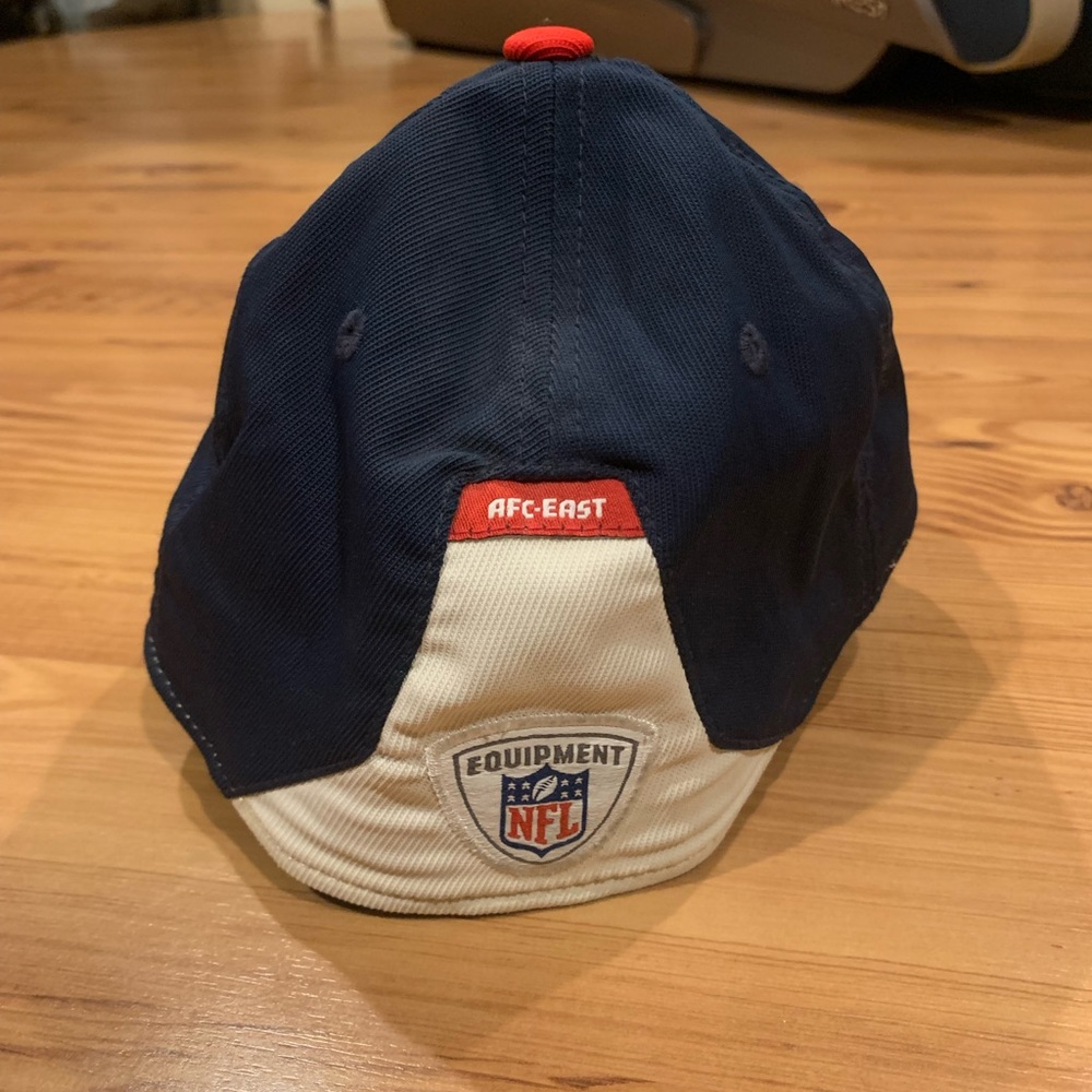 New England Patriots Hat - Picture 3 of 3